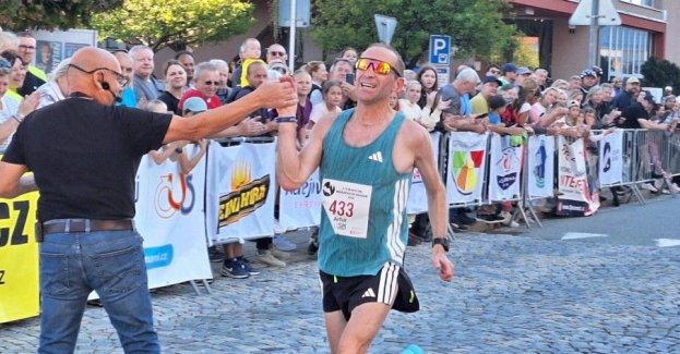 Międzynarodowy Półmaraton Morawskiego Krasu odbył się 28 września 2026 roku w czeskim Blansku, partnerskim mieście Legnicy. Bieg główny wygrał reprezentant Legnicy.